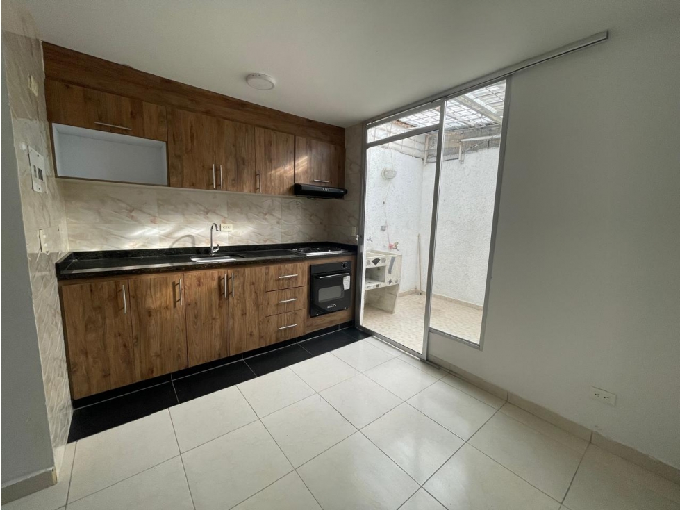 CASA EN VENTA EN LA ENTRADA EL BARRIO LA PATRIA — foto 6