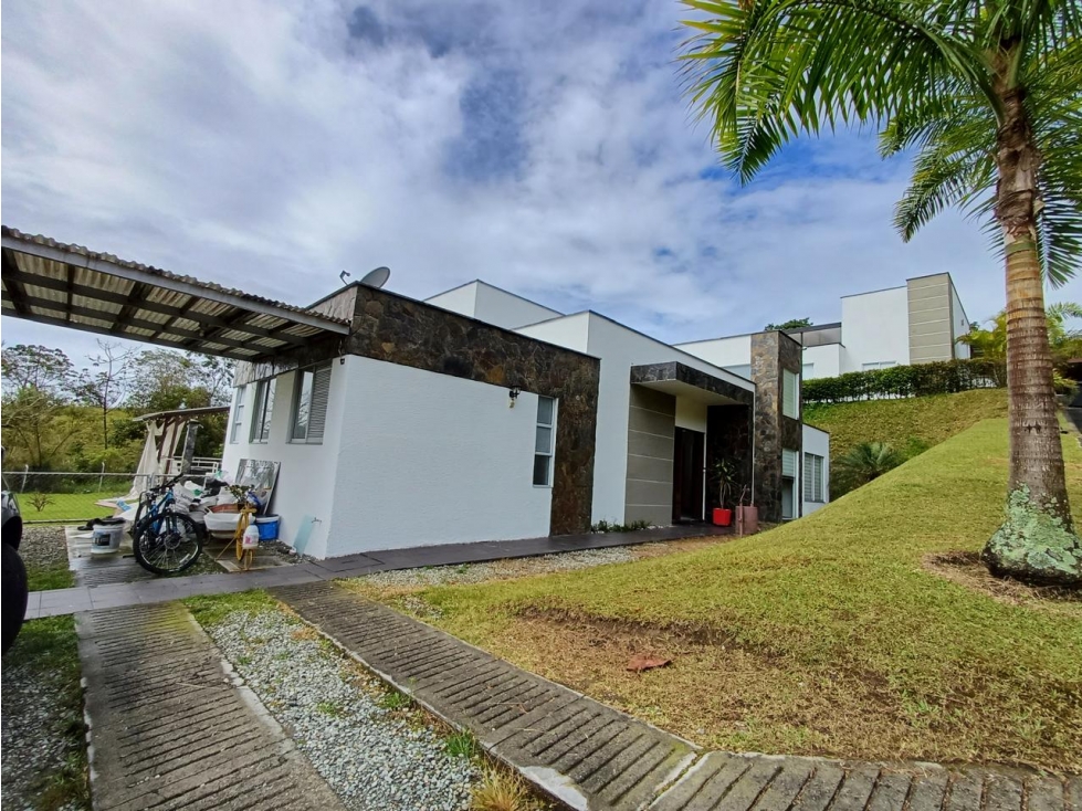 CASA CAMPESTRE EN VENTA POR EL RESTAURANTE EL SOLAR — foto 6