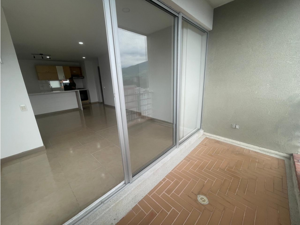 APARTAMENTO EN LA CASTELLANA NORTE DE ARMENIA Q — foto 2