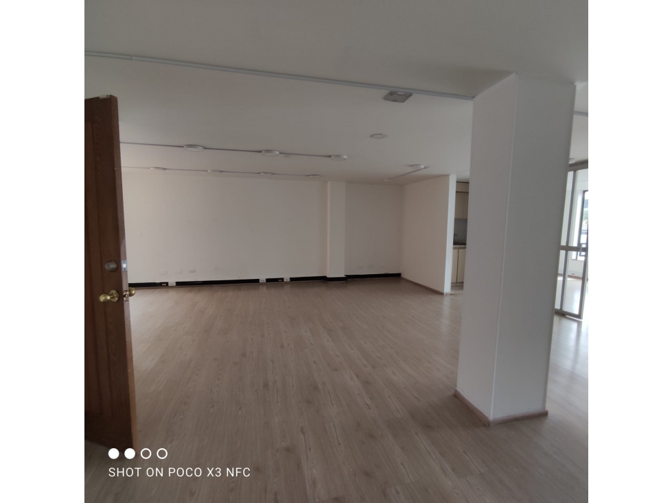 VENDO/ARRIENDO OFICINA 110 M2 ANTIGUO COUNTRY -JA — foto 3