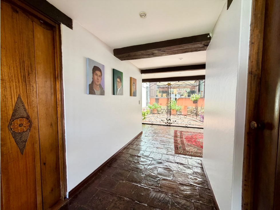 VENTA LINDA CASA CON LOTE 473 M2 Y 360 M2 + JARDIN CALLEJA -JA — foto 2