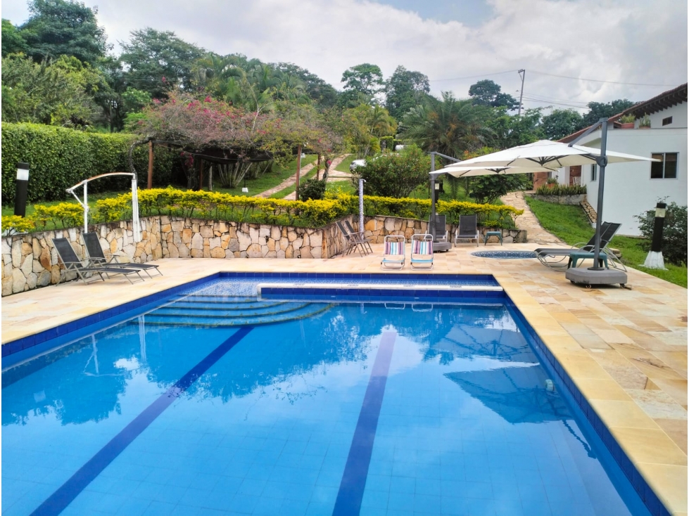 VENTA CASA CONJUNTO CAMPESTRE LOTE 6.400 M2 CASA 375 M2 LA MESA-JA - 2