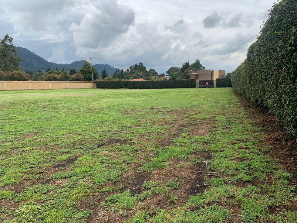 PARA VENTA O PERMULTA LOTE DE 3.942 M2 CONJUNTO EN TENJO-JA - 5