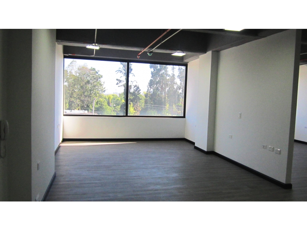 VENDO OFICINA DE 70 M2 EDIFICIO NOU CAJICA - JA — foto 4