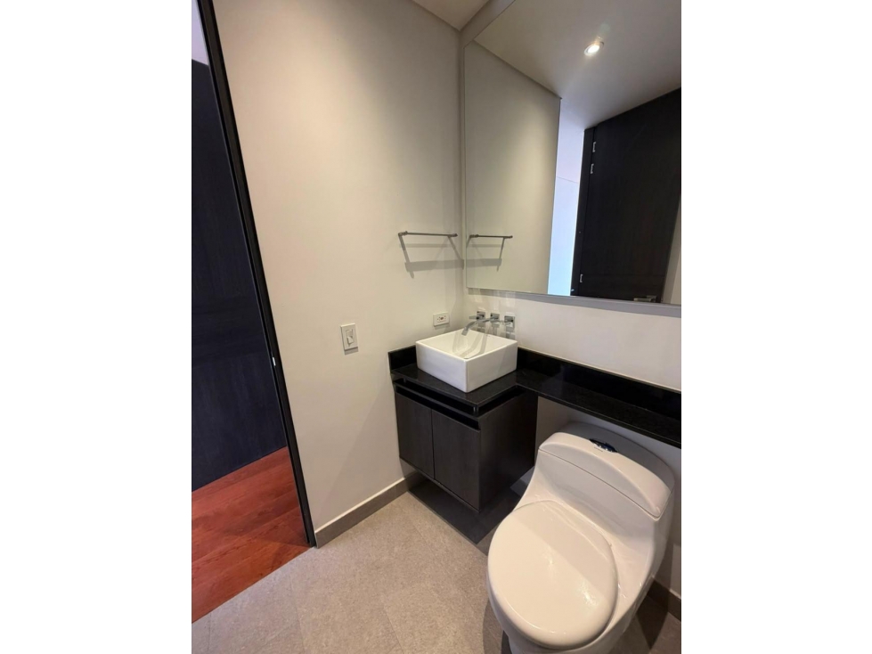 VENTA APTO DE 92 M2 EN SANTA PAULA - JA — foto 3