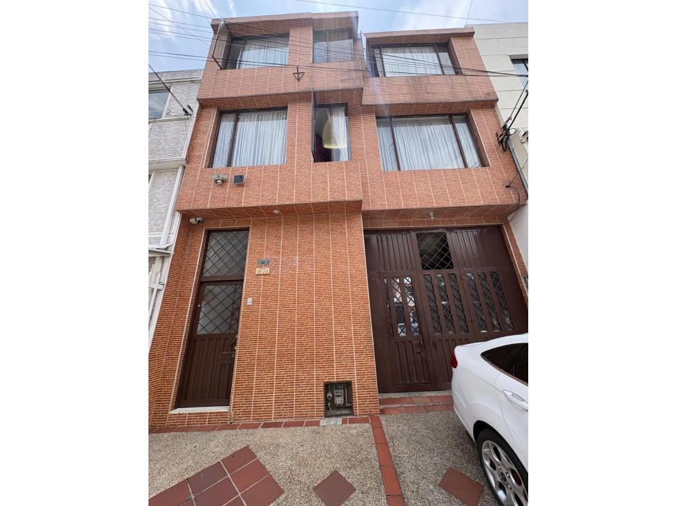 VENTA BODEGA CARVAJAL TRES NIVELES CON VIVIENDA-BODEGA 17mts (167 )YM — foto 2