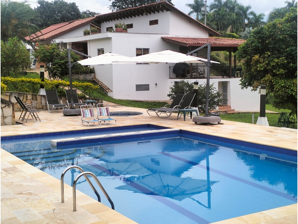 VENTA CASA CONJUNTO CAMPESTRE LOTE 6.400 M2 CASA 375 M2 LA MESA-JA - 1