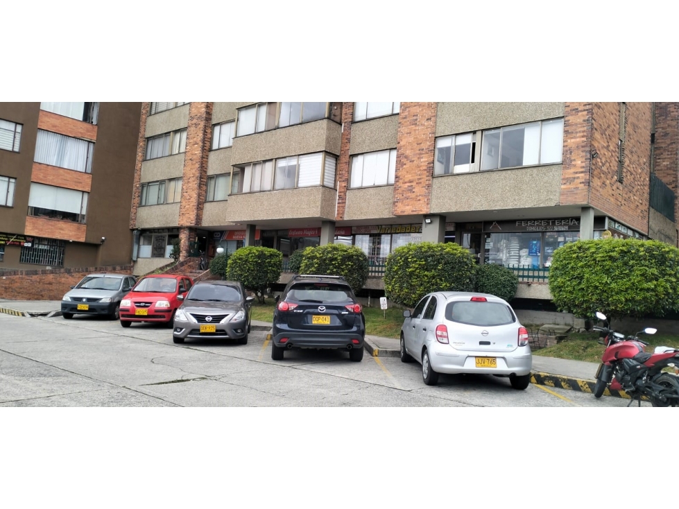 PARA VENTA LOCAL CON PAPELERIA 38 M2 EN CEDRITOS-JA — foto 2