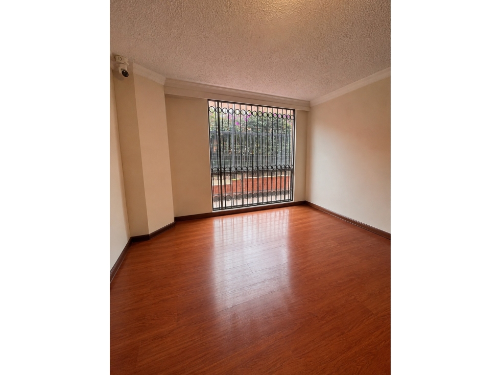 VENDO BELLO APTO PONTEVEDRA - AP