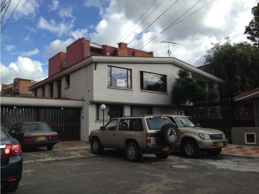 VENDO HERMOSA CASA SANTA BARBARA - AP — foto 2