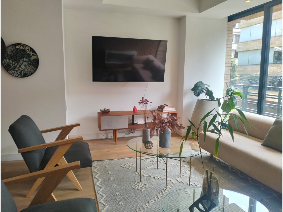 ARRIENDO APTO AMOBLADO DE 170 M2 + TERRAZA EN CHICO RESERVADO-JA — foto 3