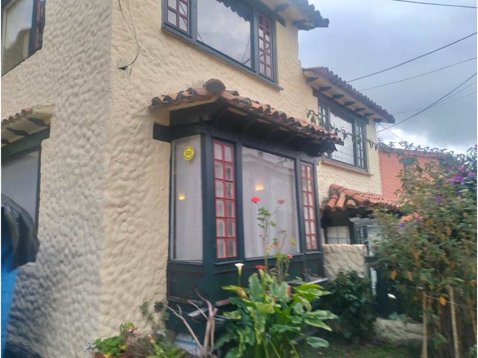 PARA VENTA LINDA CASA EN CEDRO GOLF-JA