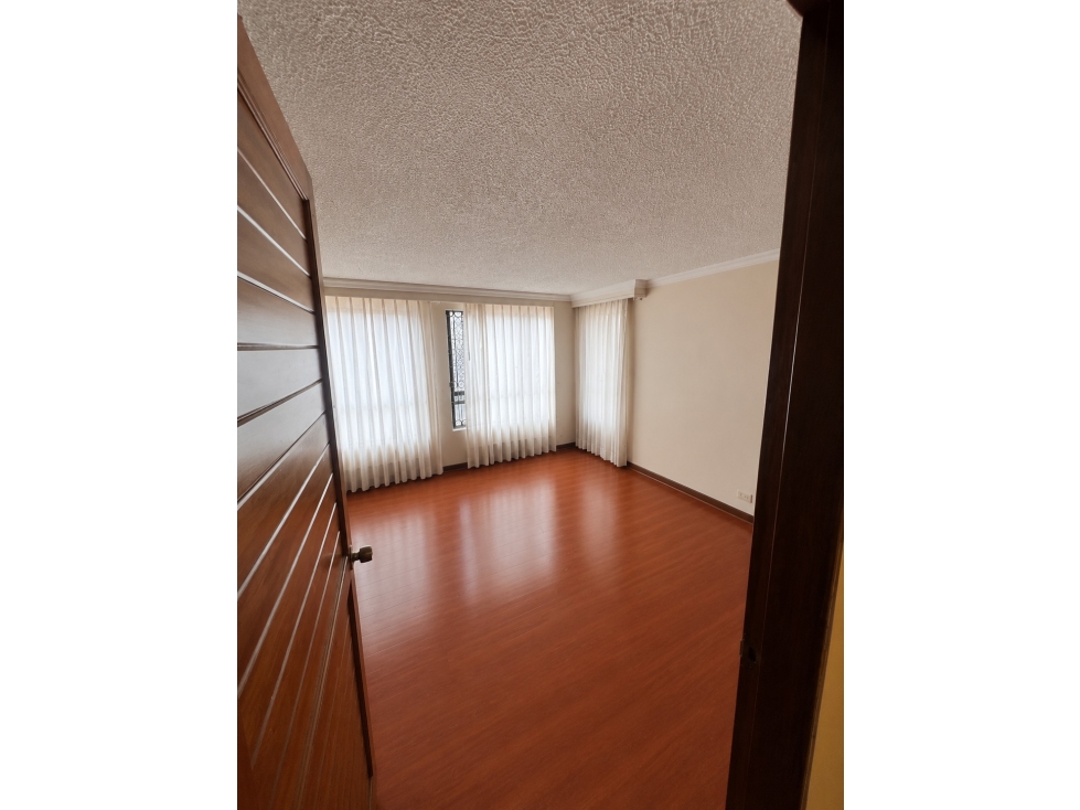 VENDO BELLO APTO PONTEVEDRA - AP — foto 4