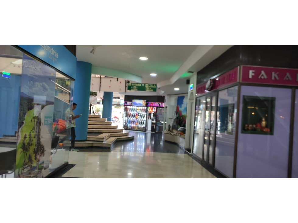 PARA VENTA LOCAL DE 16 M2 EN CENTRO CIAL LOURDES CHAPINERO:-JA - 2
