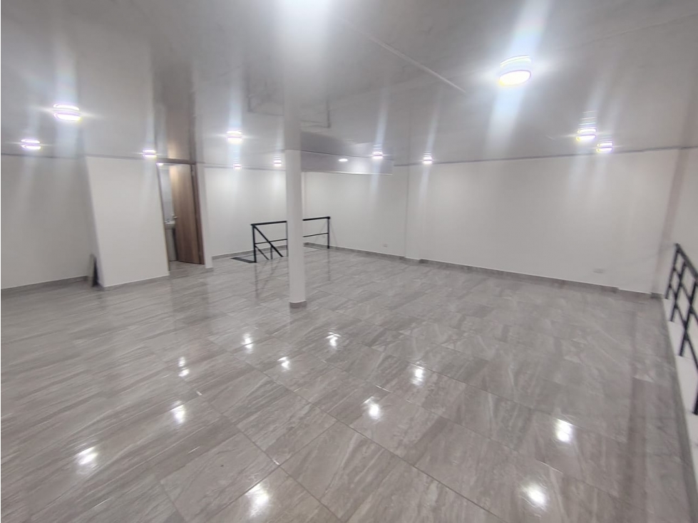 ARRIENDO EXCELENTE LOCAL CENTRO - AP — foto 4