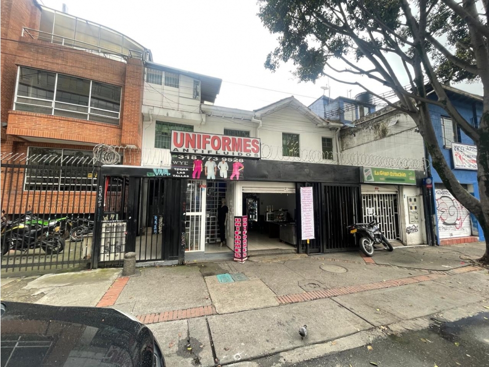 VENTA CASA EN TEUSAQUILLO 338 M2 UBICADA SOBRE AV CARACAS-JA