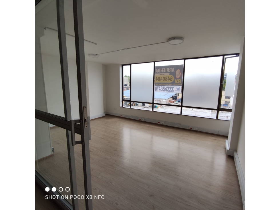 VENDO/ARRIENDO OFICINA 110 M2 ANTIGUO COUNTRY -JA — foto 4