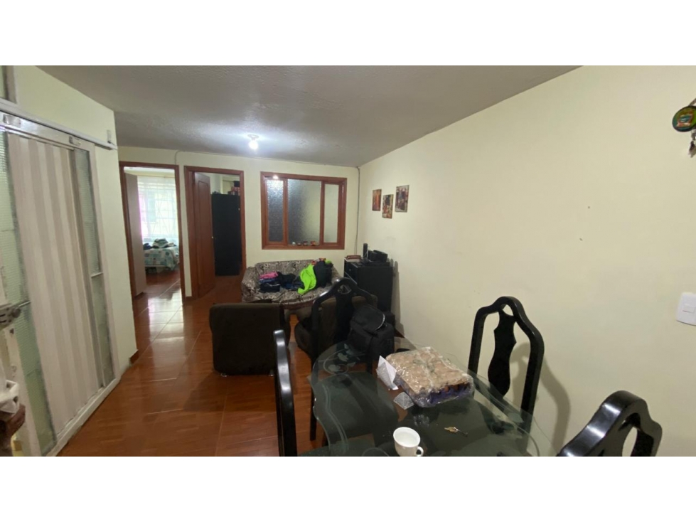 VENDO EDIFICIO CON 4 APARTAMENTOS RENTANDO EN ENGATIVÁ 0V — foto 5