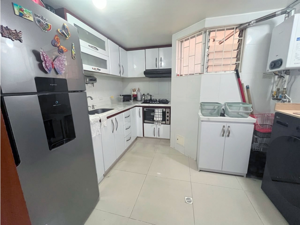 VENDO APARTAMENTO EN VICTORIA NORTE MAZURÉN OV — foto 5