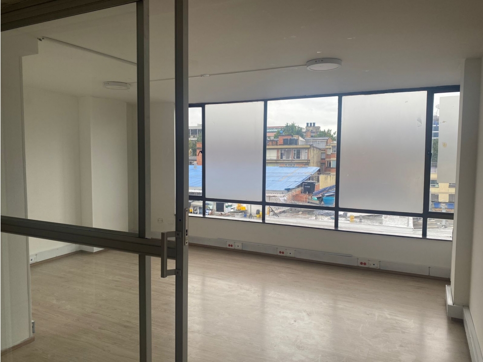 VENDO/ARRIENDO OFICINA 110 M2 EN CRA 14 CON 79 -JA — foto 5