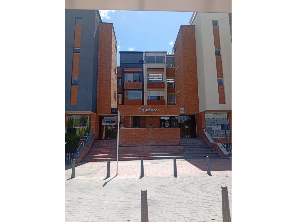 VENDO AMPLIO APTO CON TERRAZA PRIVADA DE 93 M² EN SANTA BÁRBARA - AP