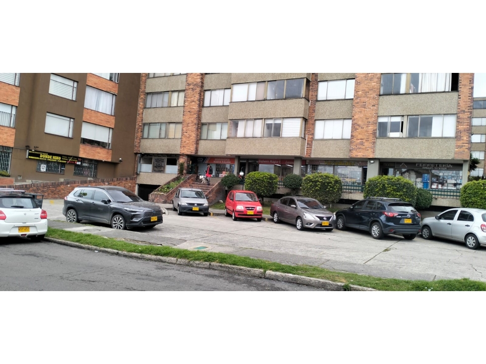 PARA VENTA LOCAL CON PAPELERIA 38 M2 EN CEDRITOS-JA — foto 3