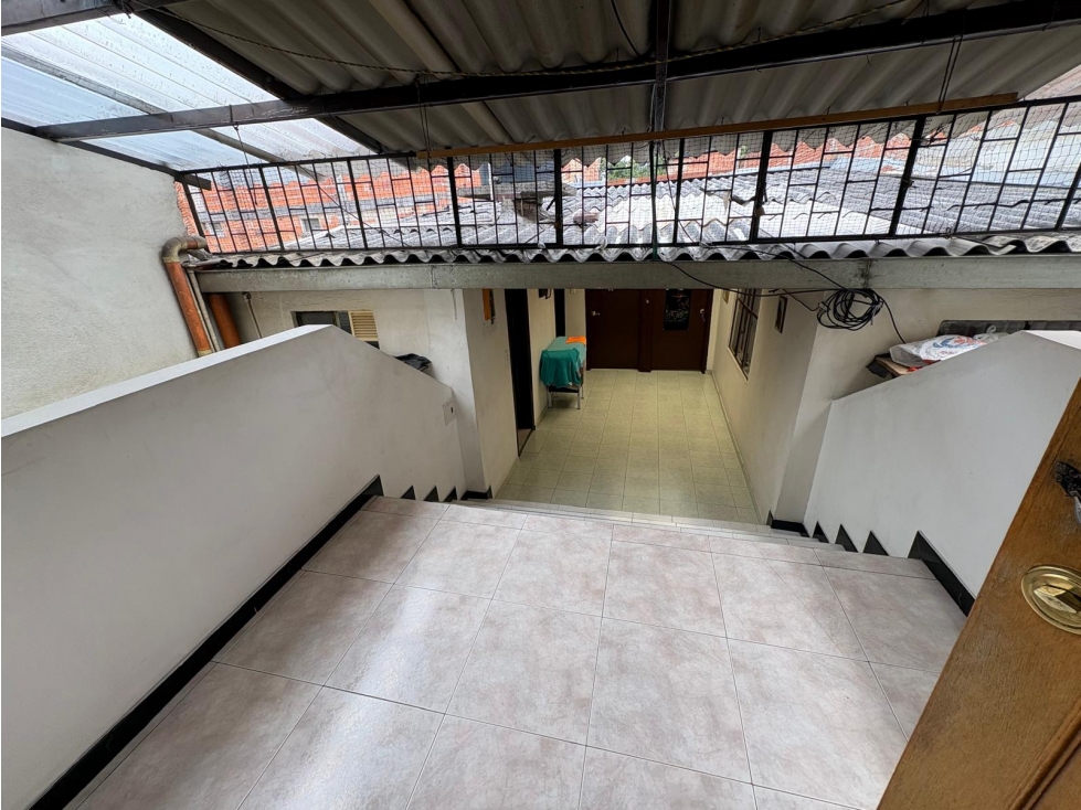 VENTA BODEGA CARVAJAL TRES NIVELES CON VIVIENDA-BODEGA 17mts (167 )YM — foto 3