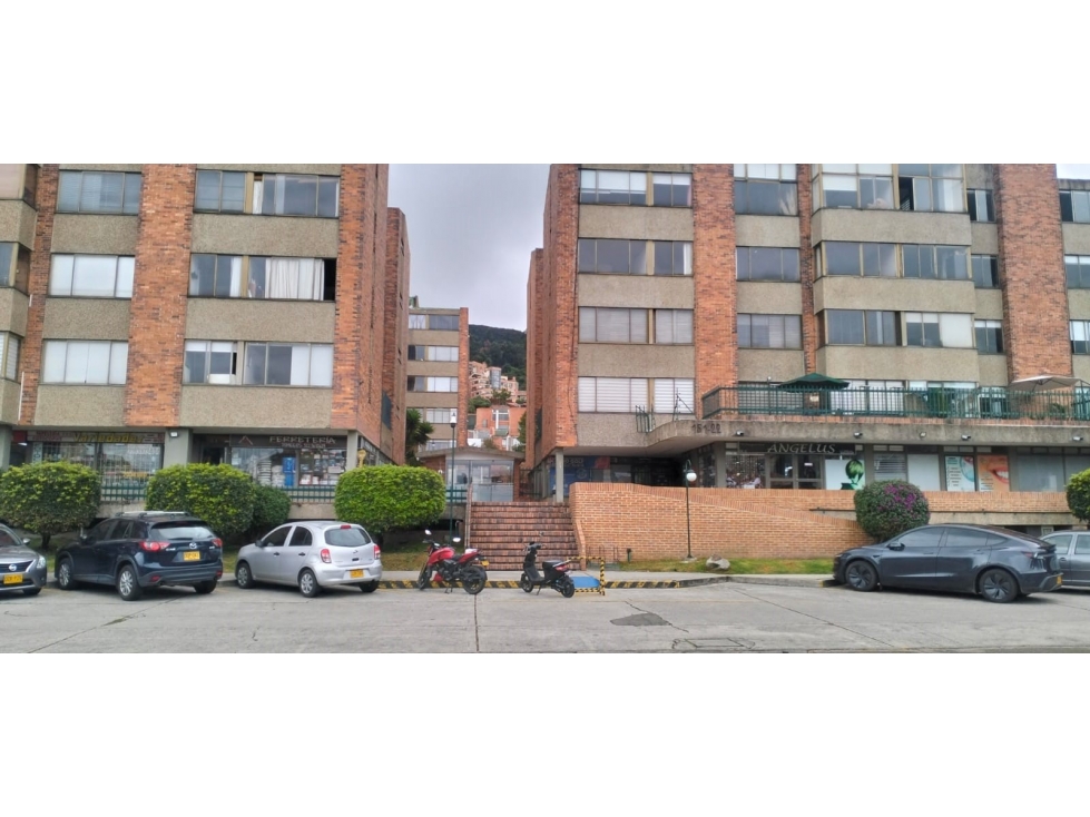 PARA VENTA LOCAL CON PAPELERIA 38 M2 EN CEDRITOS-JA