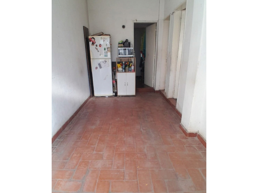 Casa en Venta para Reciclar excelente ubicación, 5ta Sección, Capital - 2