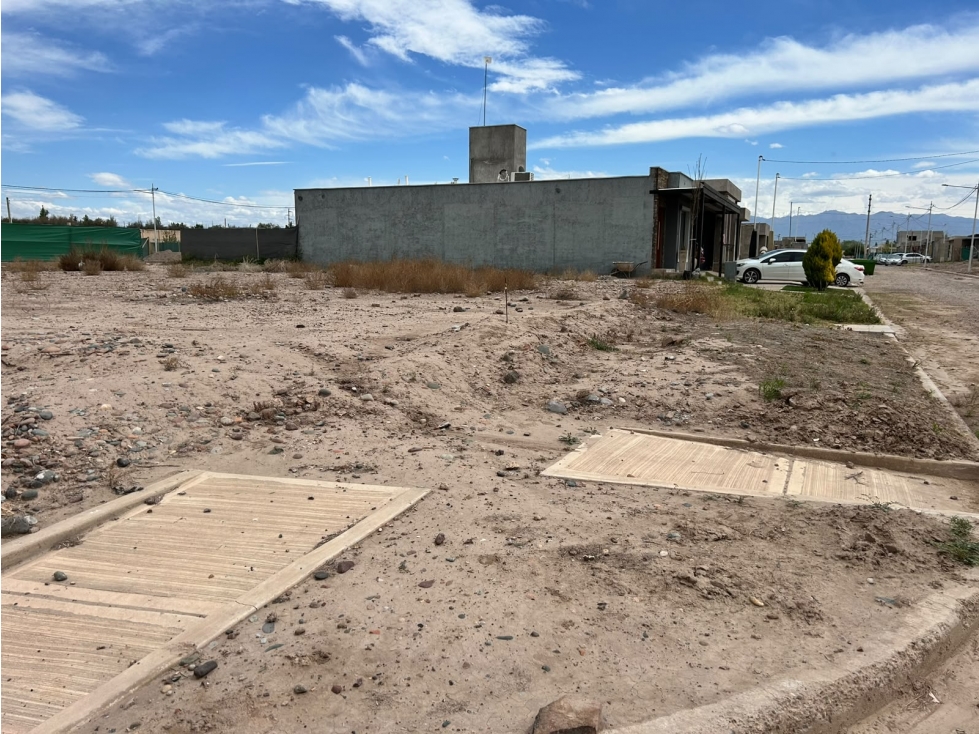Lote en Venta 345 m2, Barrio Vista Oliva, Maipú - 1