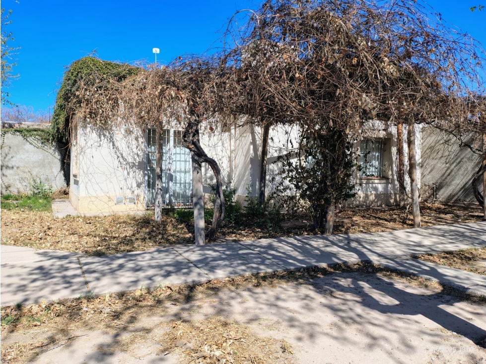 Casa esquina en Venta, 2 dormitorios, Las Heras - 2