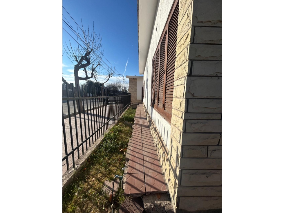 Casa en Venta de 3 dormitorios en La Colonia, Junín, Mendoza - 4