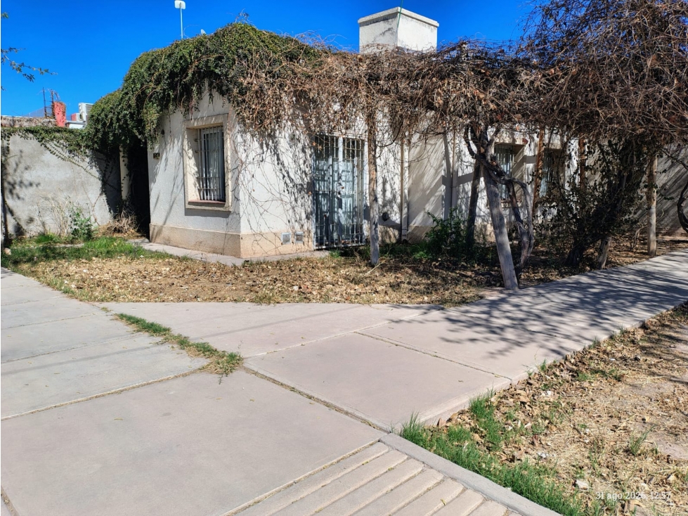 Casa esquina en Venta, 2 dormitorios, Las Heras - 3