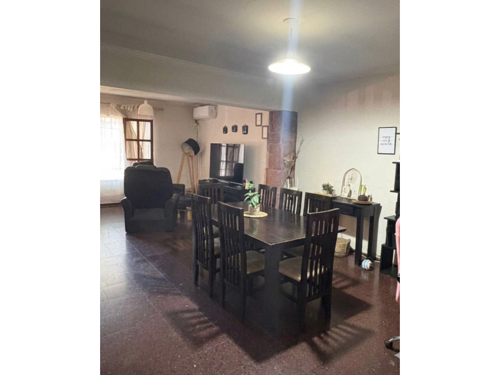 Casa en Venta 3 Habitaciones con Cochera en Ciudad, Mendoza — foto 2