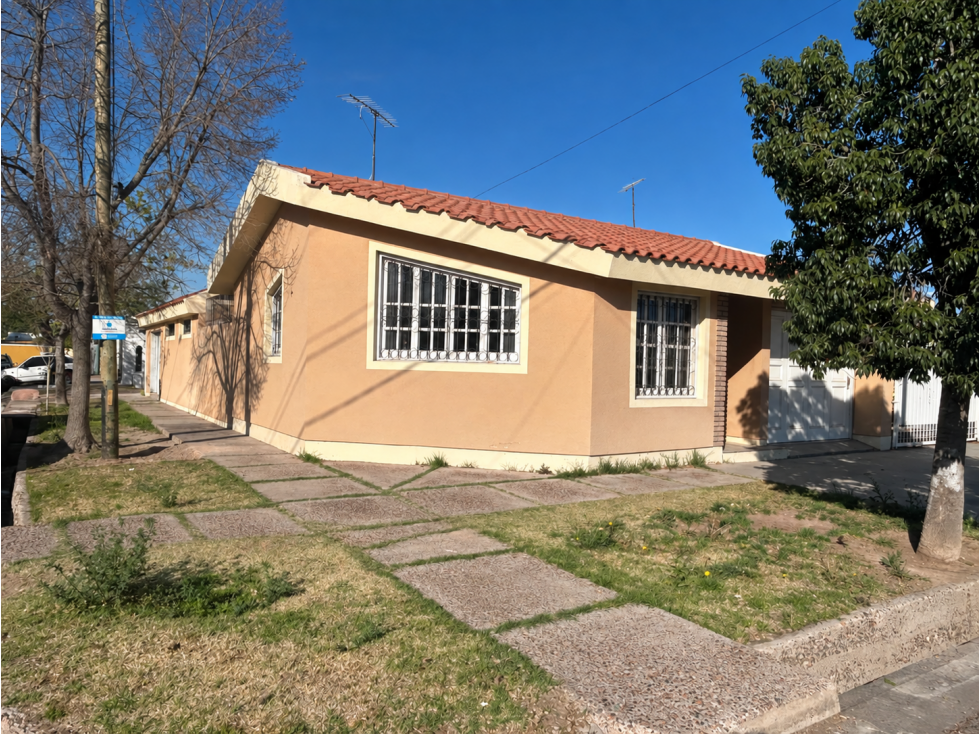 Casa en venta en San Martin Mendoza CEC 4 ubicación inmejorable
