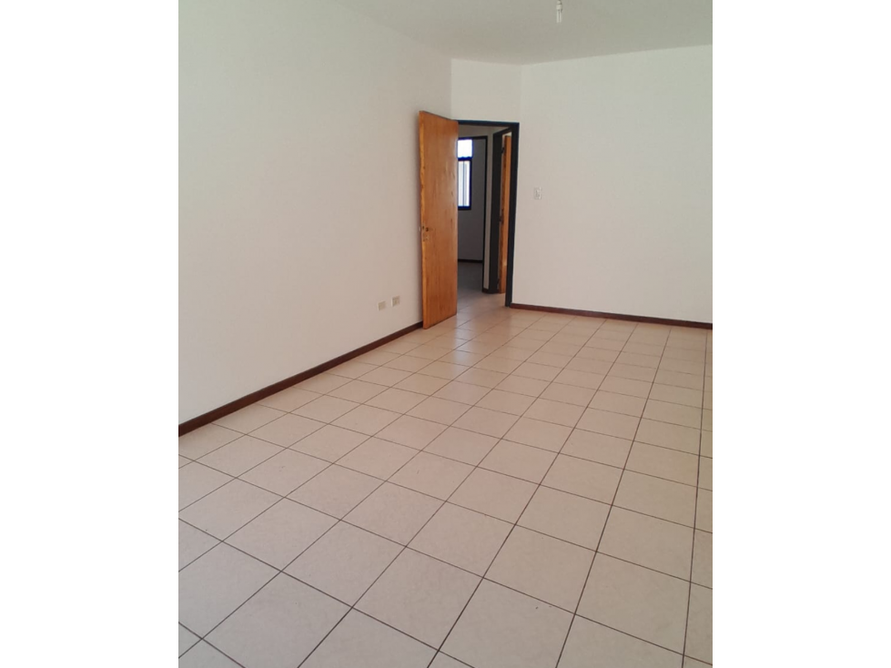 Departamento en Venta Amplio y Luminoso en Maipú con Cochera Doble - 3