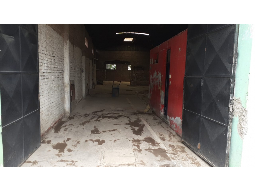 Galpón en Venta 430 m2 con Excelente Ubicación en Las Heras - 6