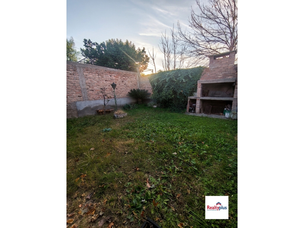 Casa en Venta tres dormitorios a cuadra San martín, Godoy Cruz - 5