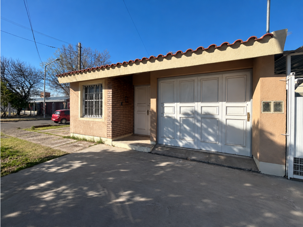 Casa en venta en San Martin Mendoza CEC 4 ubicación inmejorable — foto 2
