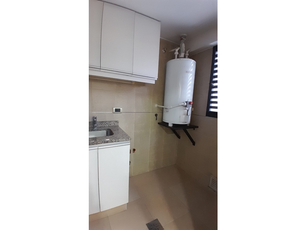 Departamento en Venta de 2 hab. con cochera, B° Bombal Godoy Cruz - 5