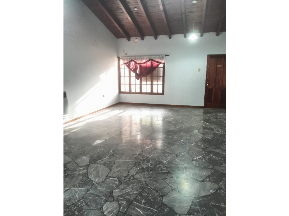 Casa en Venta de 3 dormitorios con Jardín en Godoy Cruz — foto 2