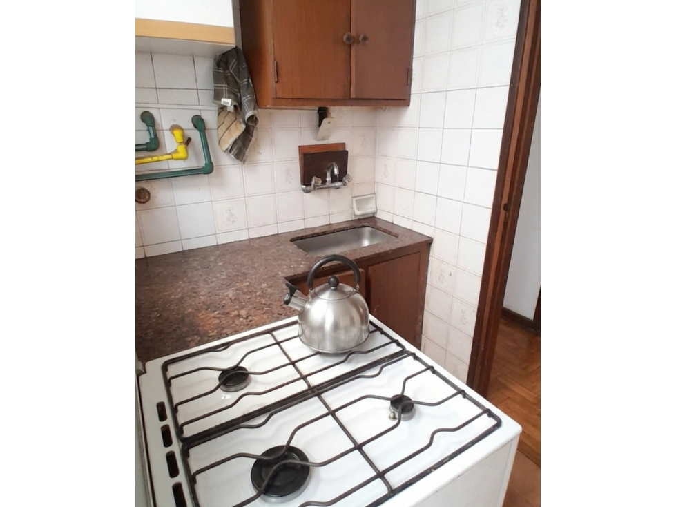 Casa en Venta para Reciclar excelente ubicación, 5ta Sección, Capital - 5