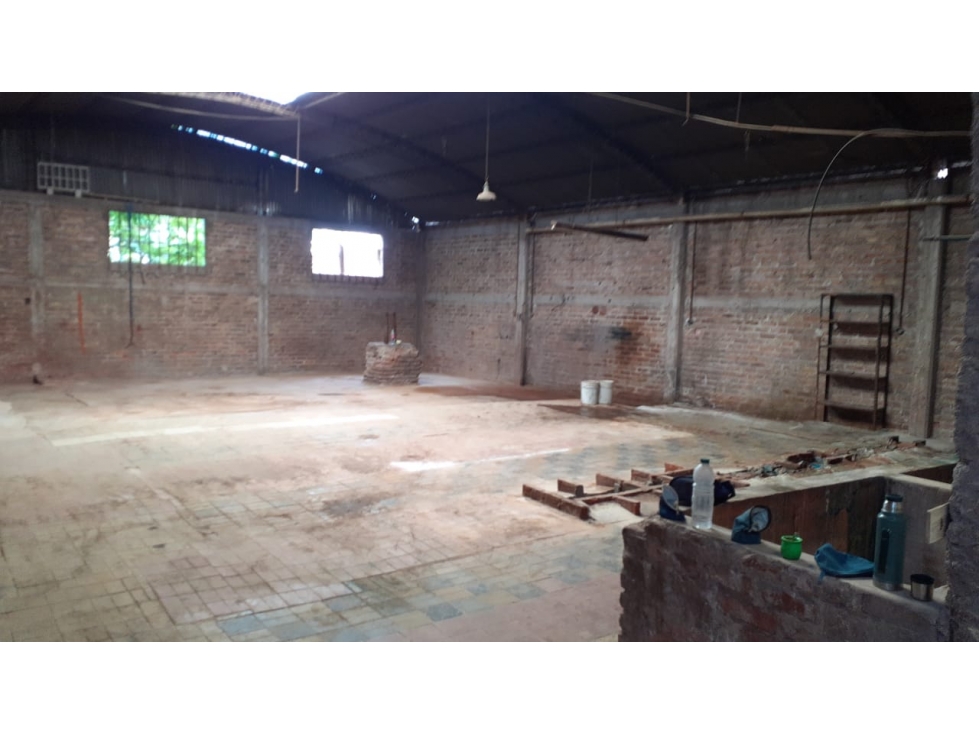 Galpón en Venta 430 m2 con Excelente Ubicación en Las Heras - 3