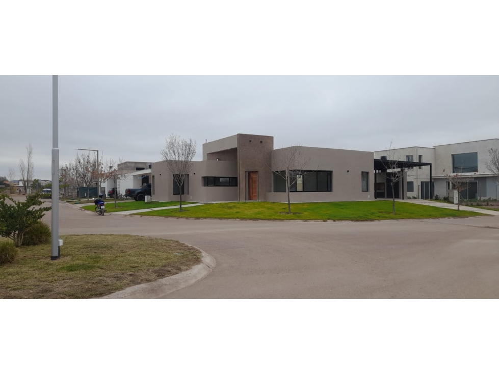 Casa en Venta Barrio La Luisa, Carrodilla -A Estrenar - 2
