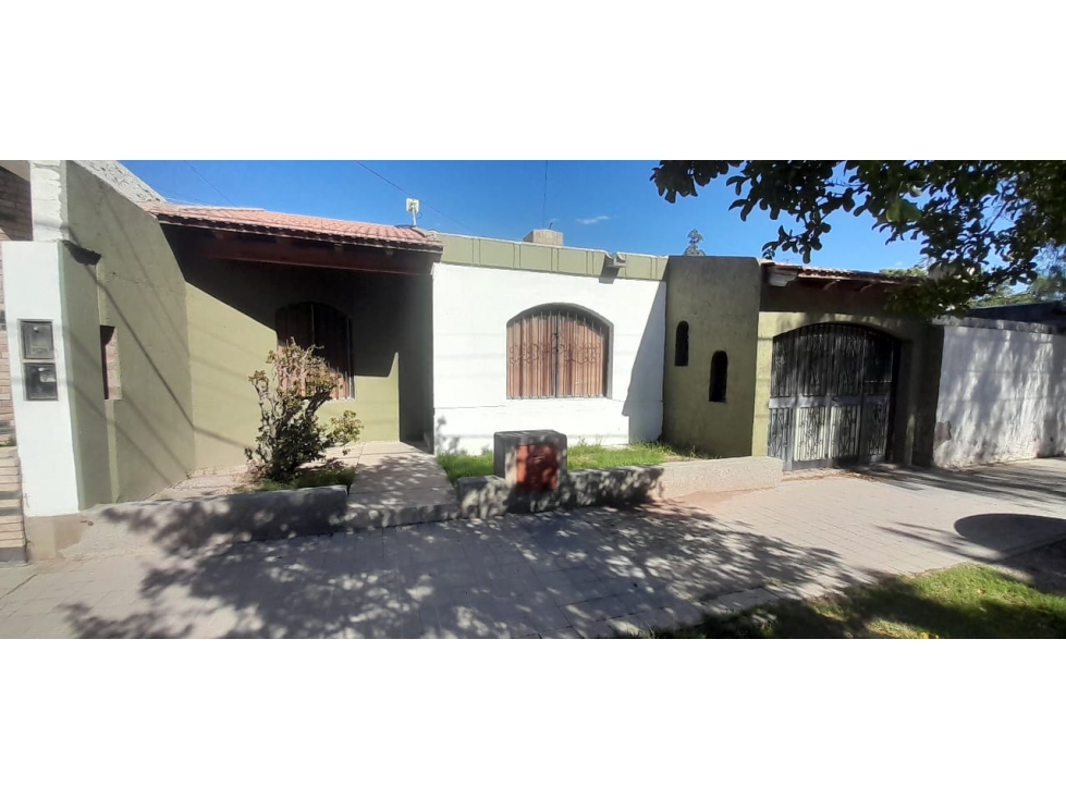 Casa en Venta de 3 Dormitorios, Barrio Covimet III, Godoy Cruz - 1