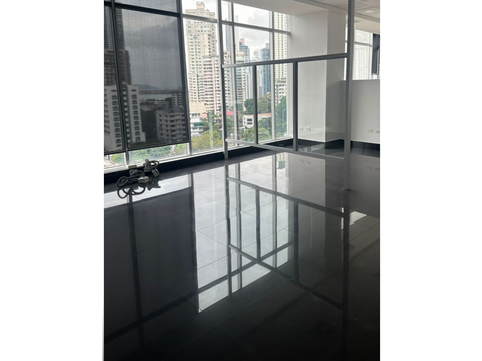 Obarrio/area bancaria 126m2 a solo $1599