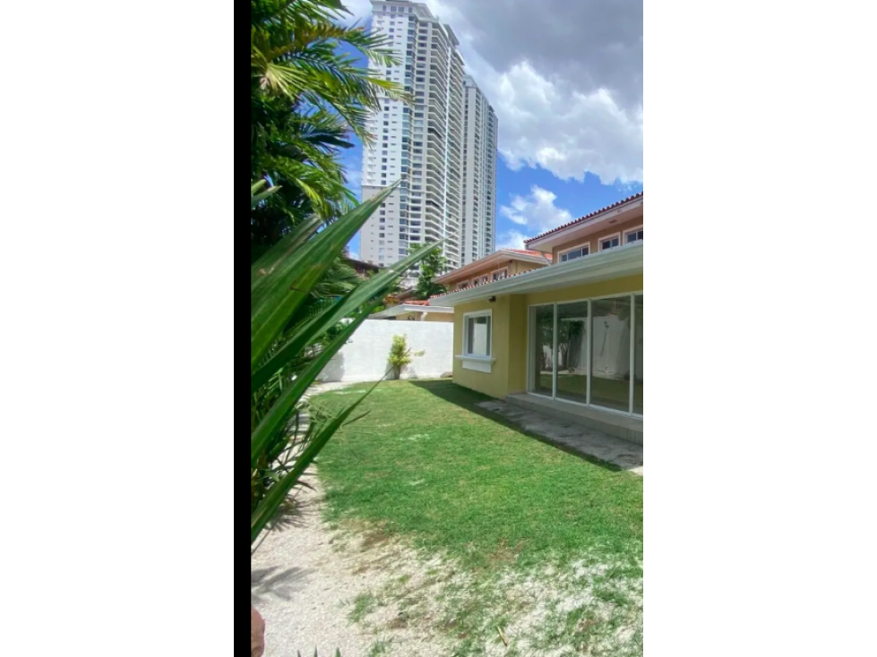Costa del Este casa amplia 500m2 terreno a solo $4350 — foto 2