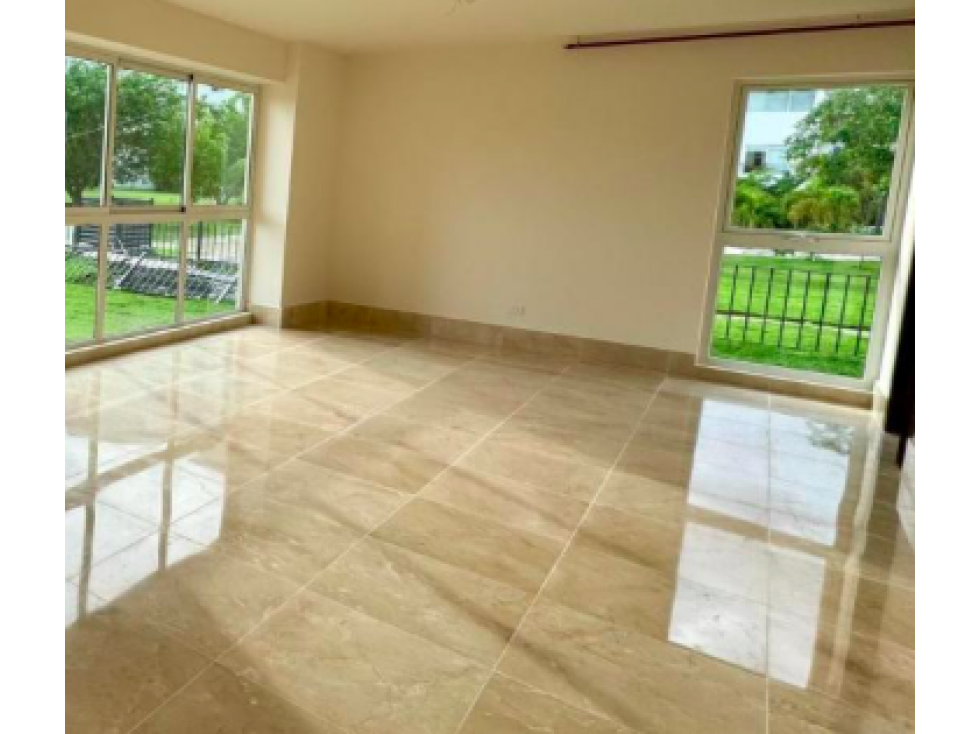 Santa Maria, 249m2 por estrenar con 190m2 patio.$4,900 — foto 3