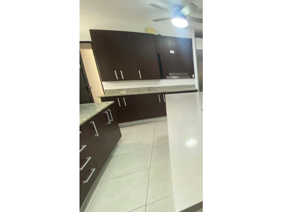 Costa del Este casa amplia 500m2 terreno a solo $4350 — foto 5