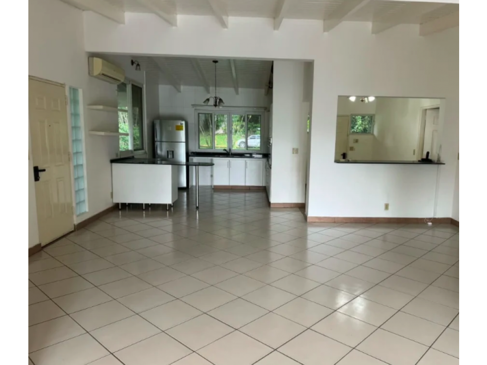 Balboa, casa 400m2 de 4 rec a solo $2700 — foto 4